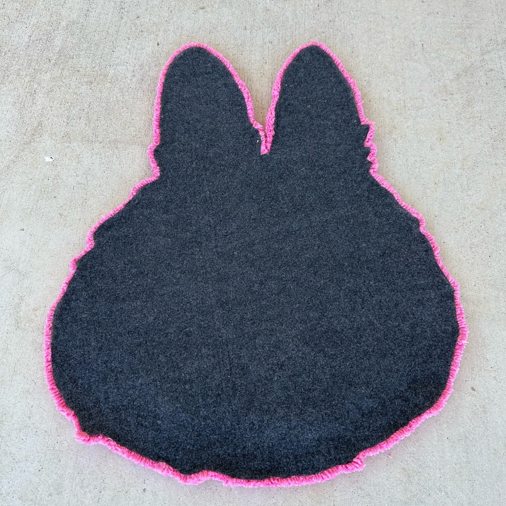 Custom Tufted Rug 2ft - Picture 2 of 2